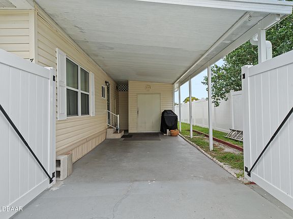 4th image of 706 Greenfield Dr