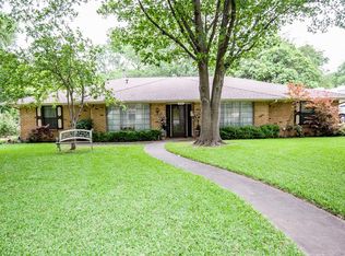 218 Willowbrook Dr, Duncanville, TX 75116