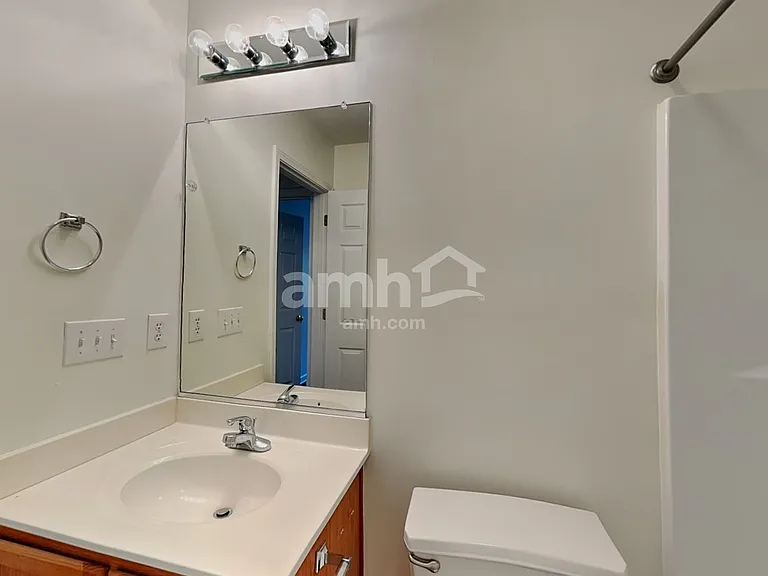 1867 Longmont Dr — Photo 16