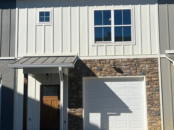 134 E 8th Ave #24, Rome, GA 30161