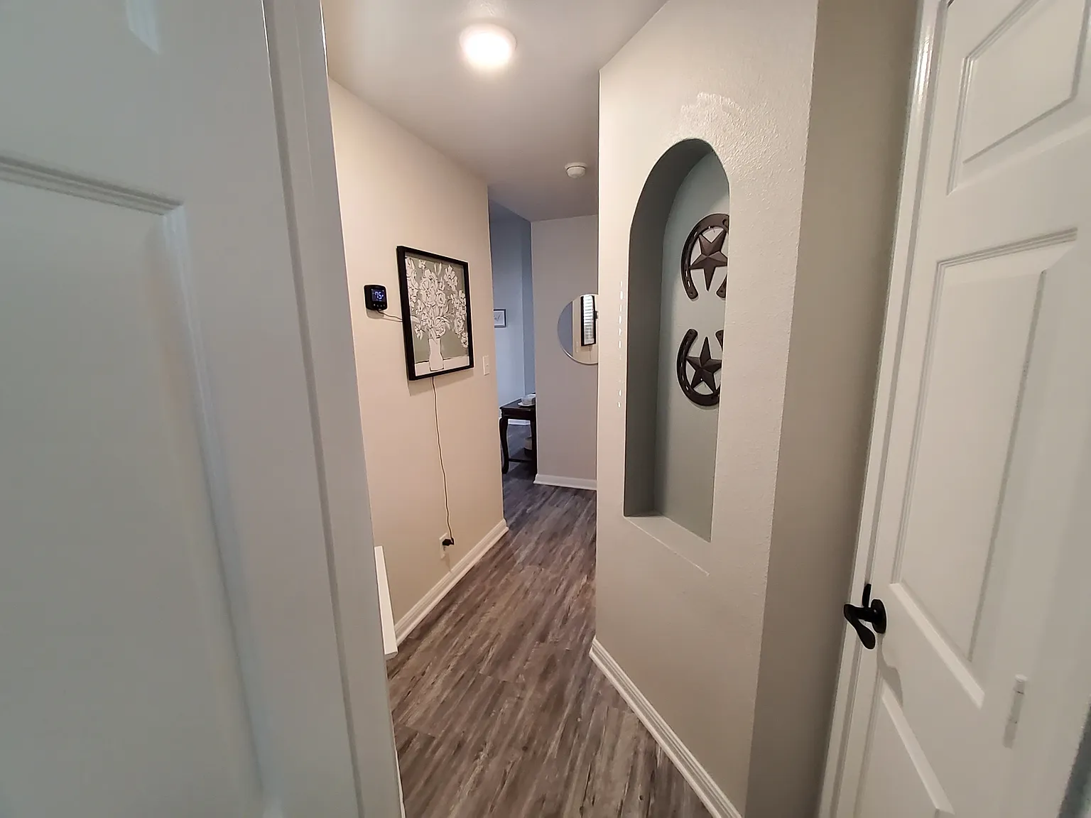 3 bed, 2005 sqft, $2,800 — Photo 4