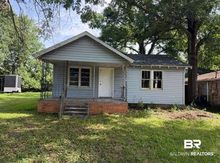 158 3rd Ave, Chickasaw, AL 36611