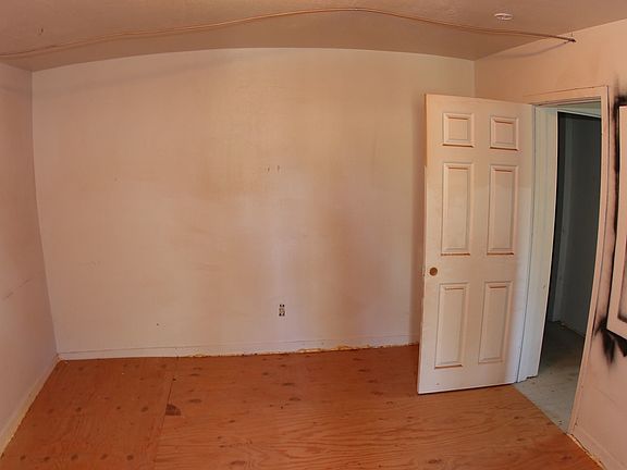 4th image of 148 Elsie St