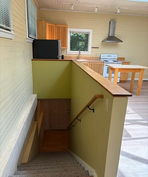 Stairs down to BR