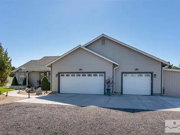 1973 Lacey St, Gardnerville, NV 89410