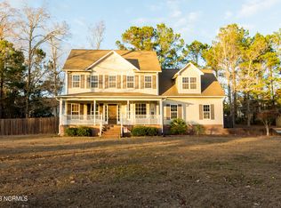207 Crooked Creek Rd, Jacksonville, NC 28540