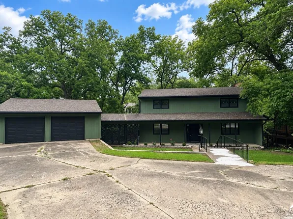 2729 Stratford Rd, Lawrence, KS 66049