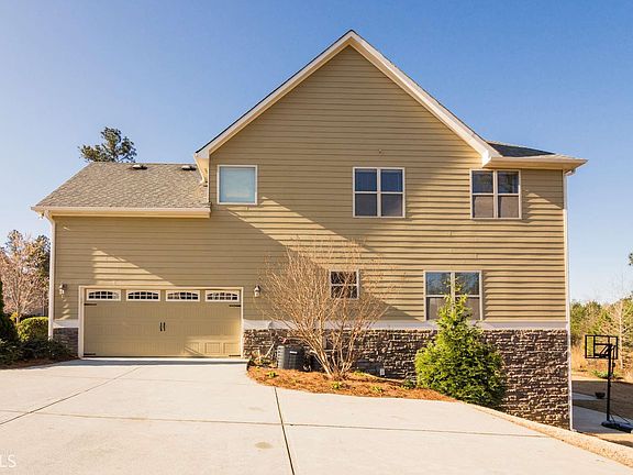 5th image of 1524 Caroline Way