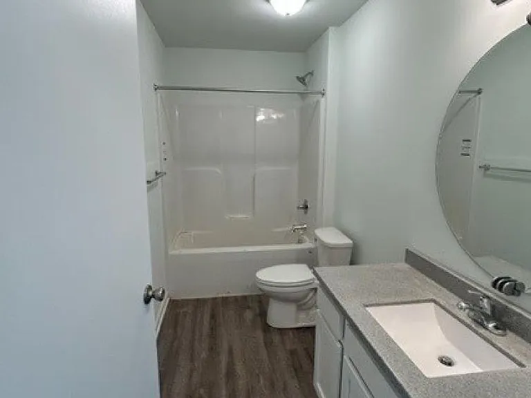 171-175 Hunter St — Photo 5