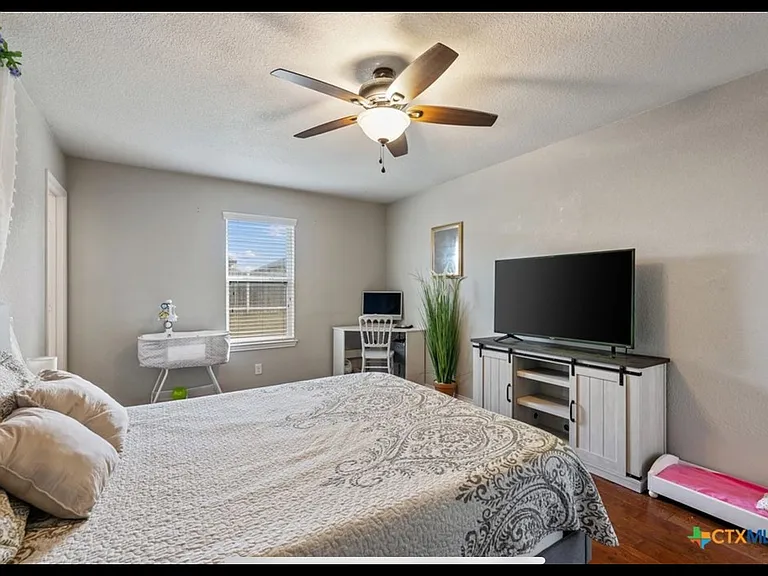 3810 Clementine Dr — Photo 12