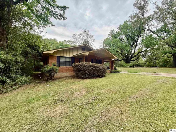 1613 Brendle Dr, Bastrop, LA 71220