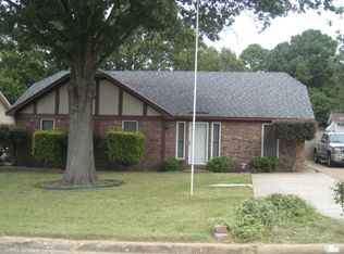 692 Twinwood Cv, Southaven, MS 38671
