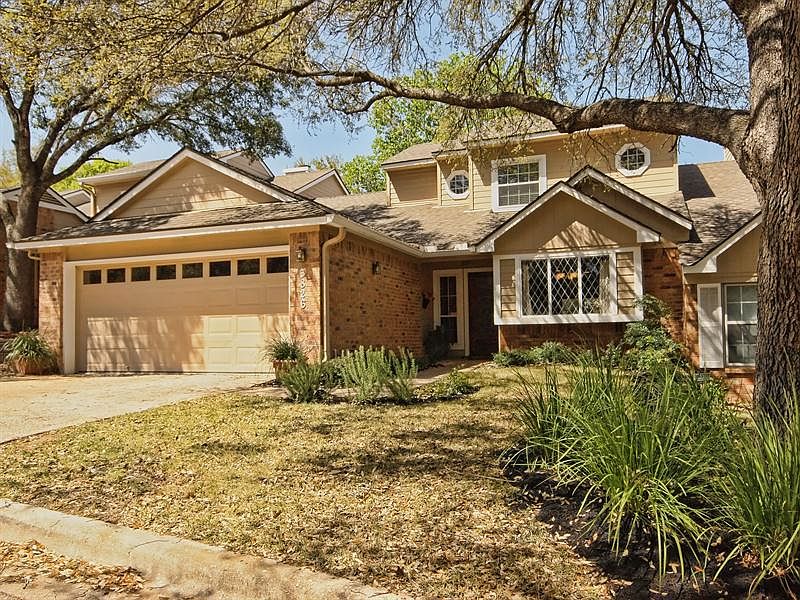 1st image of 3826 Williamsburg Cir