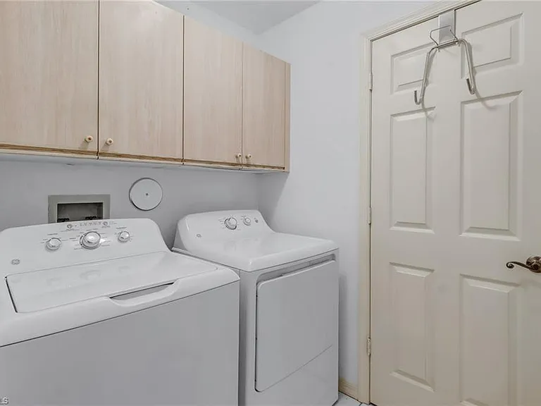 7108 Barrington Cir #101 — Photo 23