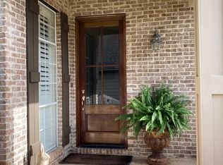 15 Riviera Cir, Hattiesburg, MS 39402
