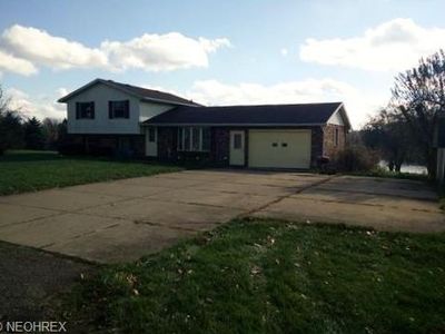 5706 Drenta Cir SW, Navarre, OH, 44662