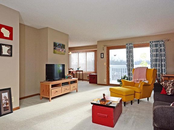 2nd image of 5656 Sanibel Dr APT D