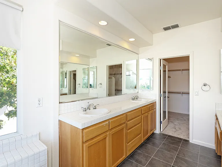 3335 Park Ridge Dr — Photo 21