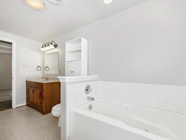 117 Valley View Ct — Photo 25