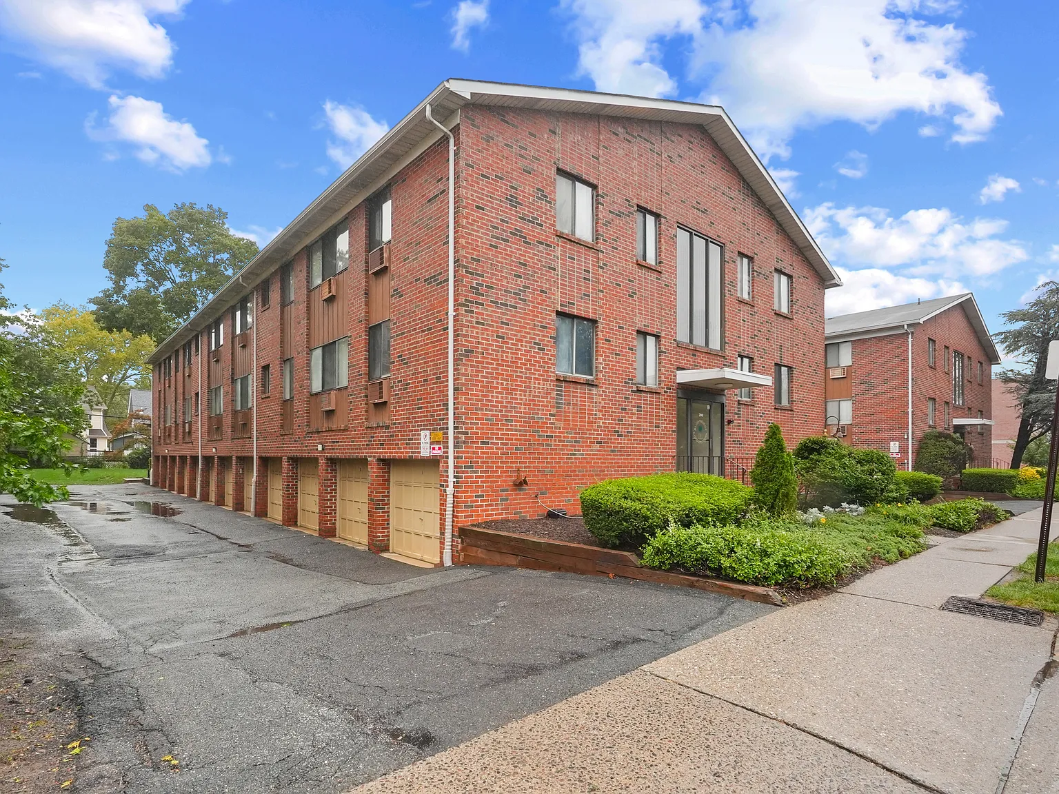1 bed, $1,750 — Photo 2