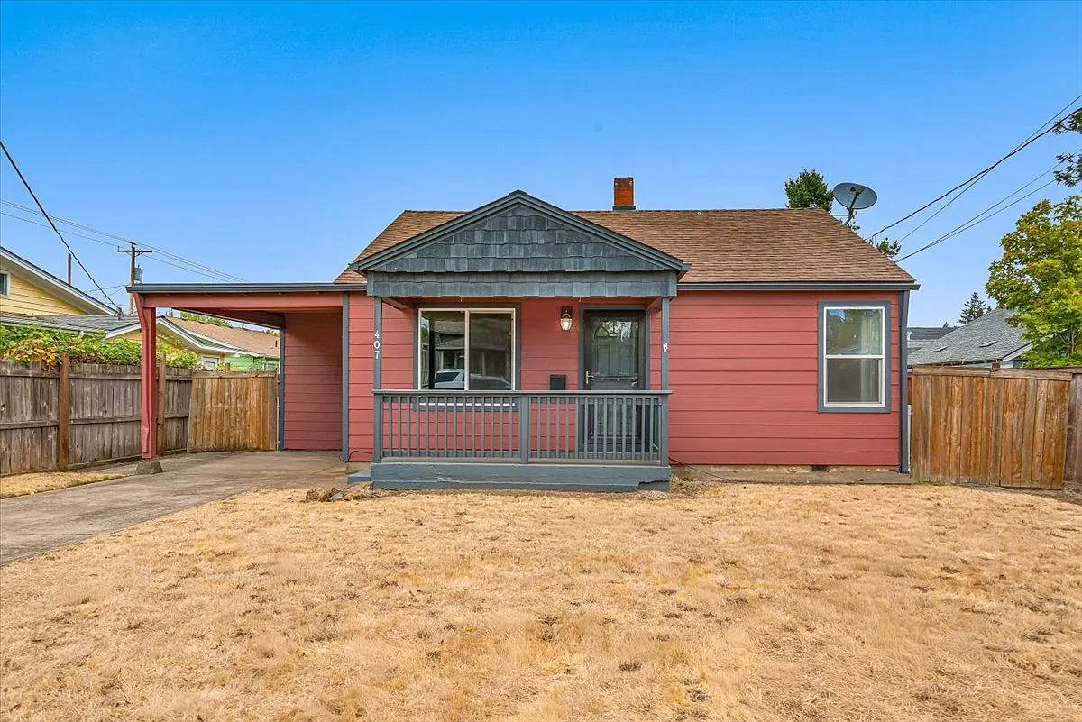 3 bed, $2,200 — Photo 1
