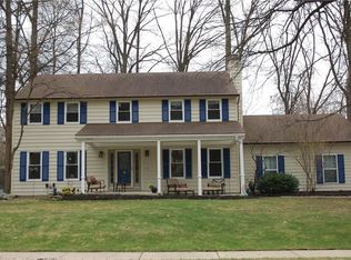 32379 Orchard Park Dr, Avon Lake, OH