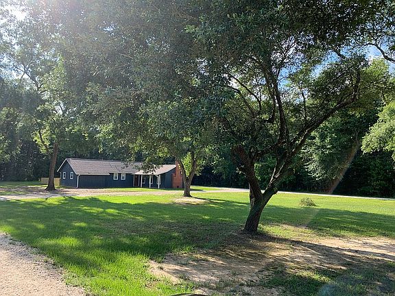 4th image of 216 S Village Creek Pkwy