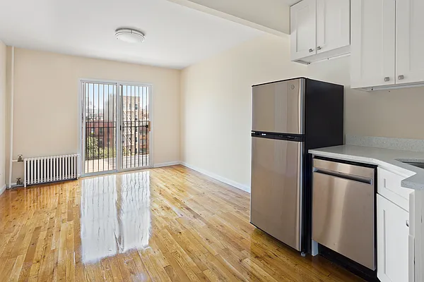 Rented by Corcoran | media 25