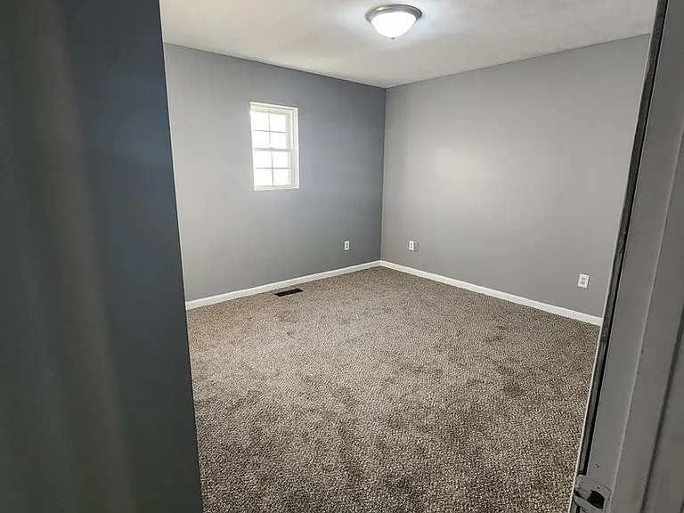 620 E Grant St — Photo 3