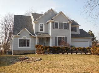 598 Cynthia Ct, Richmond Heights, OH 44143
