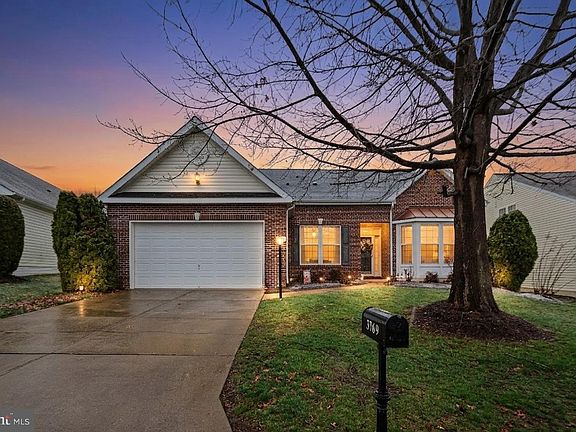 3rd image of 3769 Russett Maple Ct