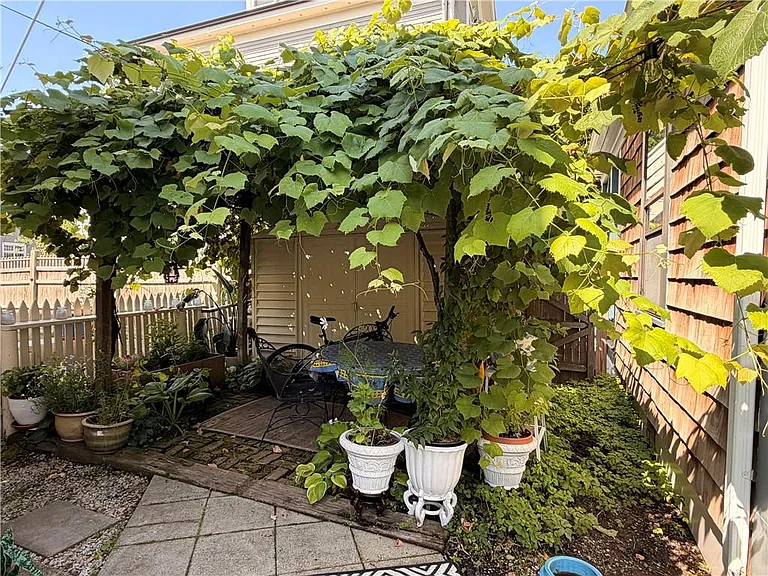 25 Marsh St — Photo 39