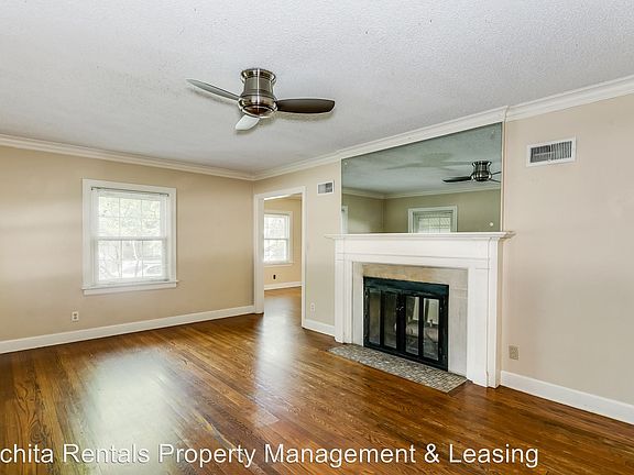 3rd image of 402 S Oliver Ave
