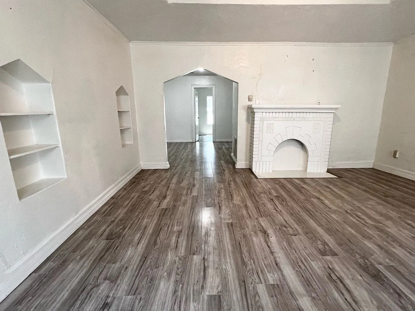 Huge 2 bed 1 bath — Photo 4