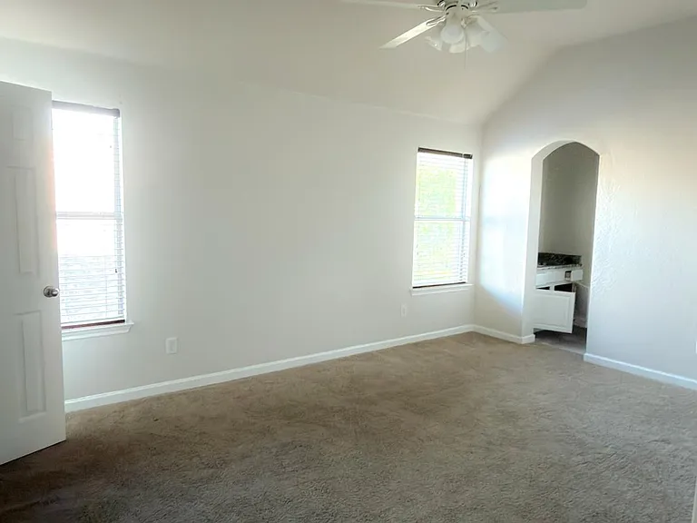 9309 Stonewood Dr — Photo 16