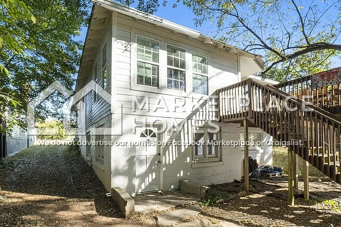 717 Kalb St SE #B — Photo 2