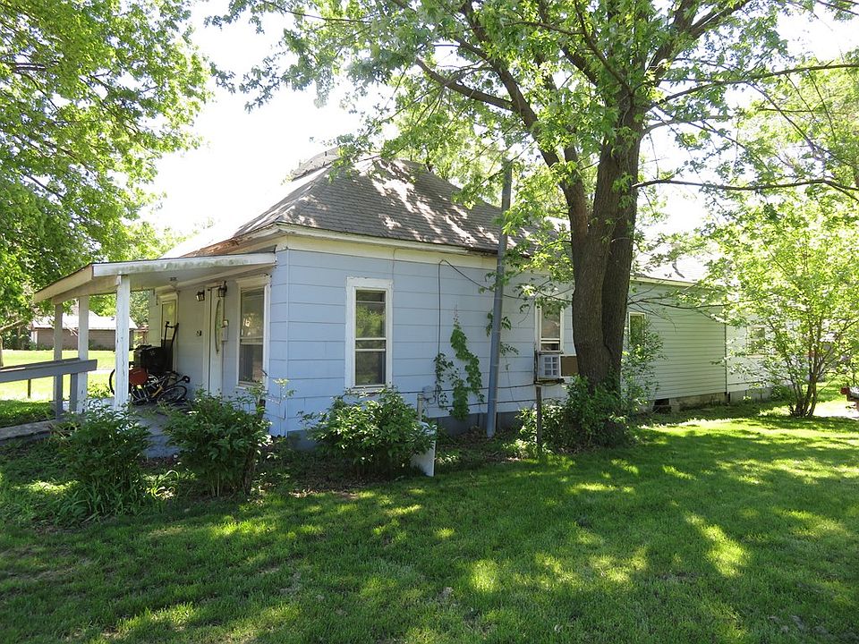 2nd image of 434 S 3rd St