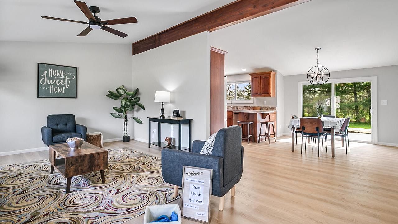 N9566 Hilltop DRIVE, East Troy, WI 53120 | Zillow