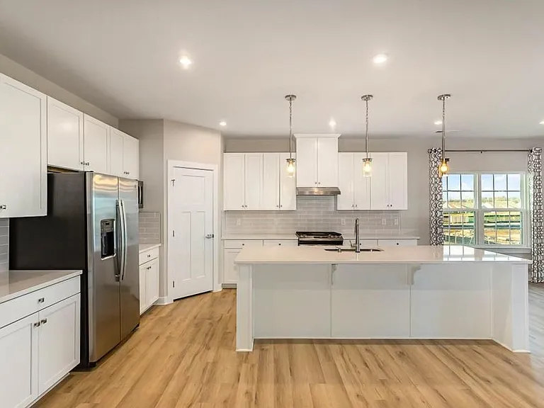 4003 Bluebell Ln — Photo 13