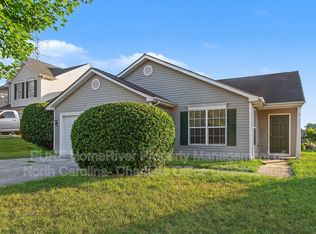 2910 Bridgeville Ln, Charlotte, NC 28262