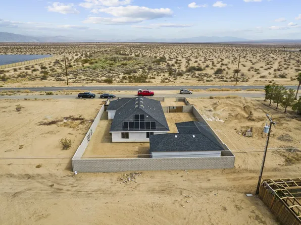 9316 Mendiburu Rd, California City, CA 93505