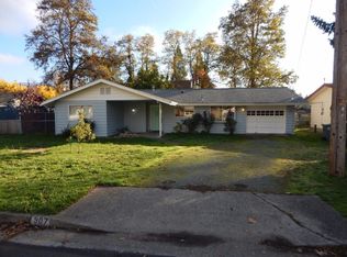 907 SW Rogue River Ave, Grants Pass, OR 97526