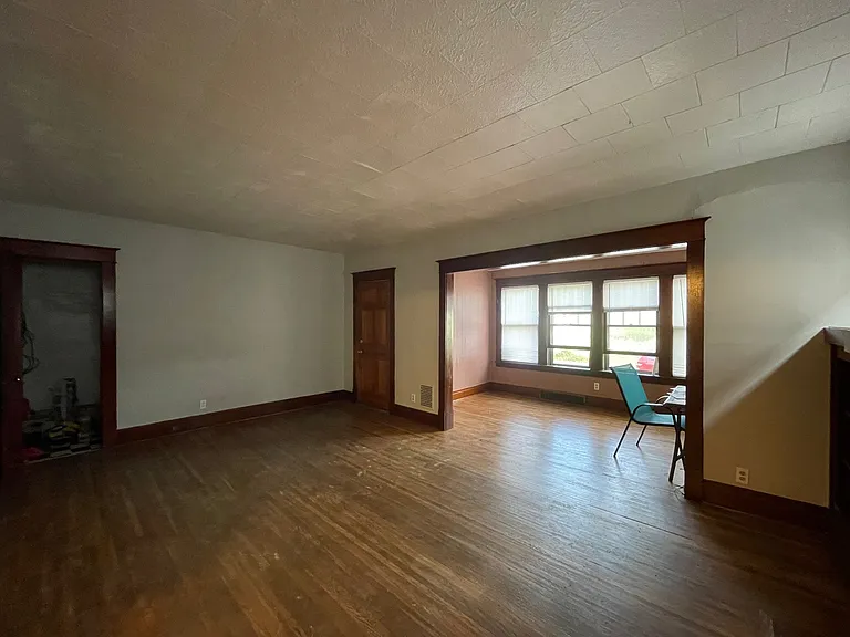 560 Linden Ave #1 — Photo 14