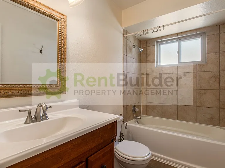 10101 La Paz Dr NW — Photo 21