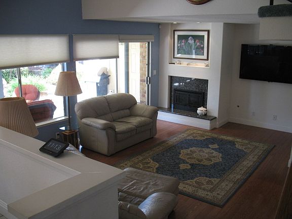 2nd image of 803 Cottonwood Dr