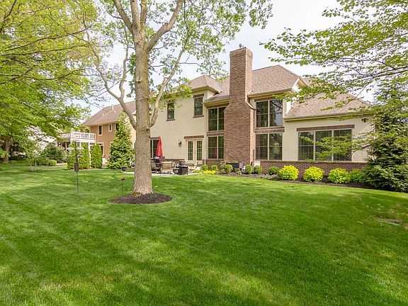 3rd image of 6258 Muirloch Ct N