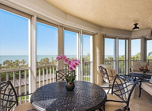 3rd image of 8111 Bay Colony Dr APT 203
