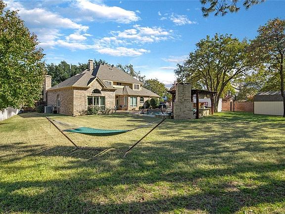 4th image of 5400 Sycamore Ct