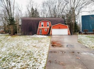 10318 Smugglers Cv, Aurora, OH 44202