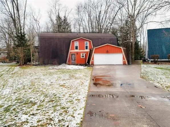 10318 Smugglers Cv, Aurora, OH 44202